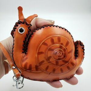 SNAIL Zip Pouch Pendant Creative Gift Jewelry Holder Handmade Leather Coin Purse